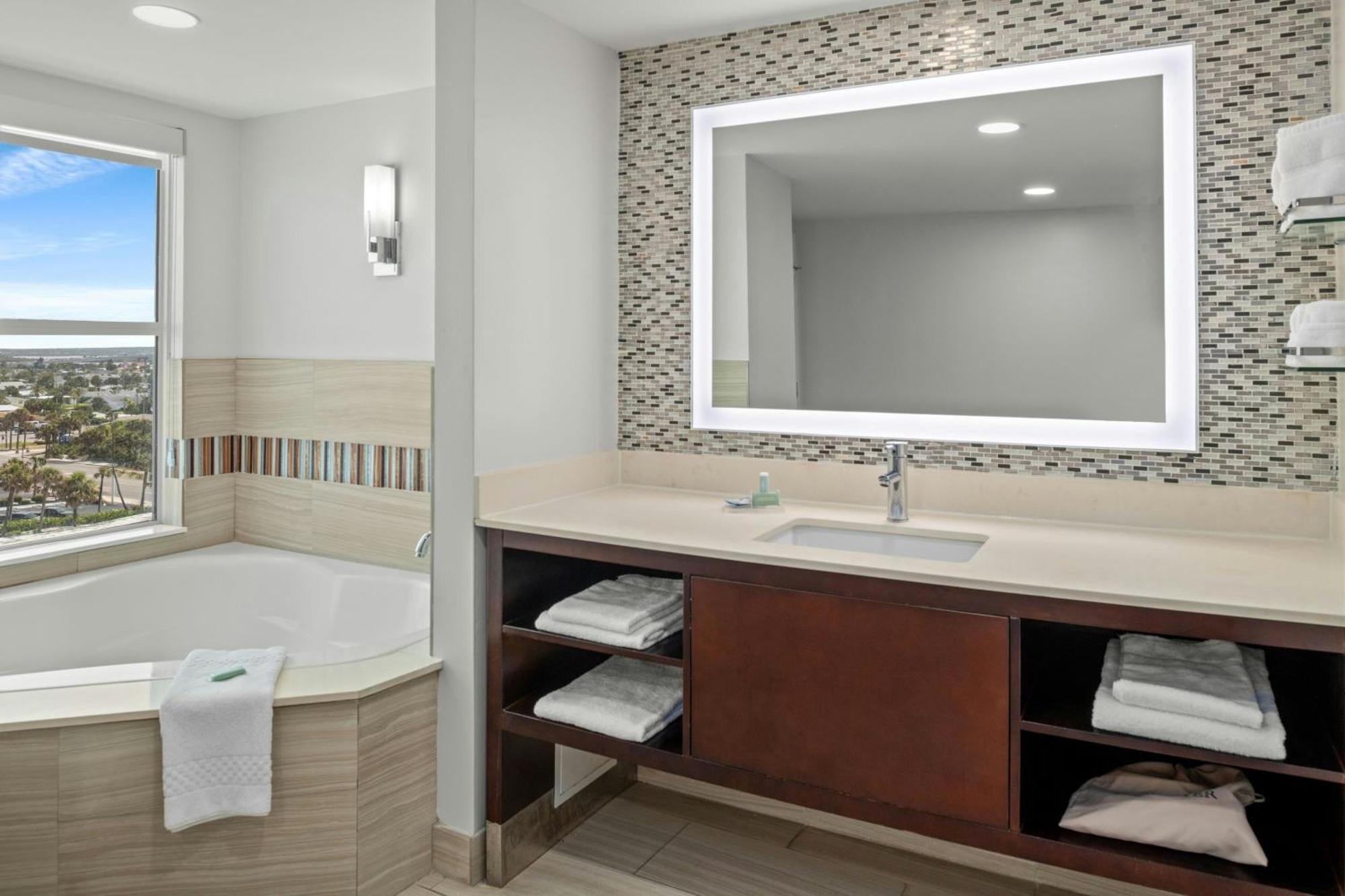 Residence Inn By Marriott Daytona Beach Oceanfront Дейтона-Бич-Шорс Экстерьер фото